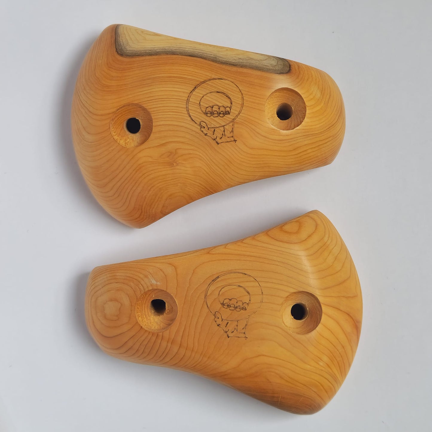 Yew Edge Pinches